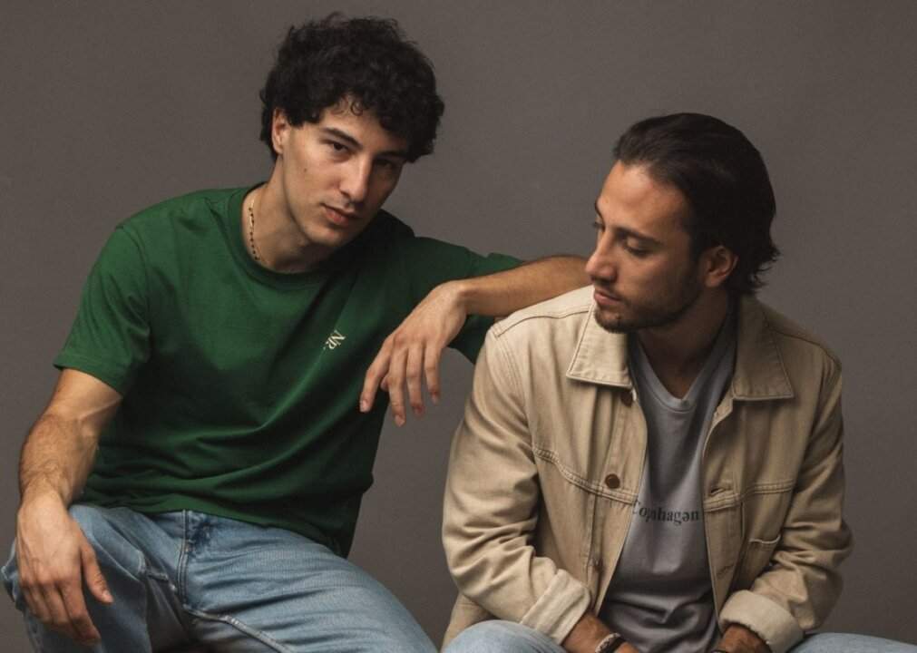 DANU & Still Charles