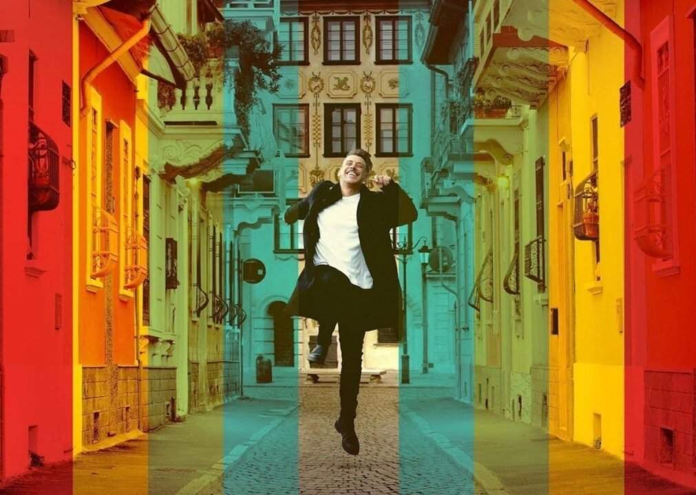 Francesco Gabbani nuovo album volevamo solo essere felici