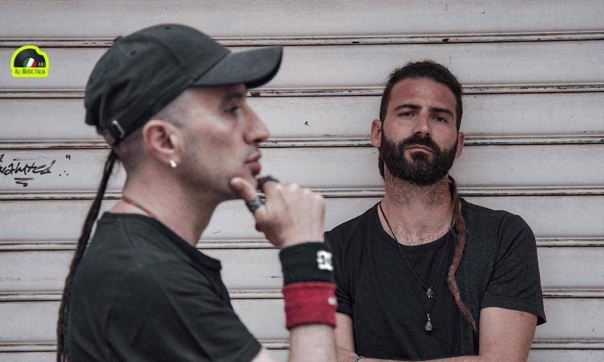 Jovine L'uocchie tuoje