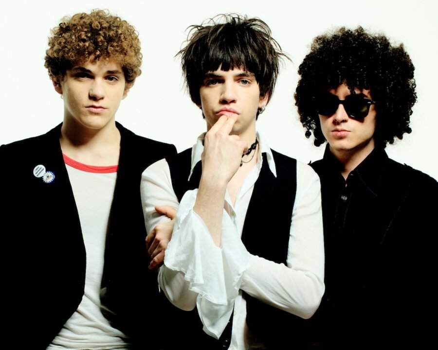 Les Votives EP 2025 Window