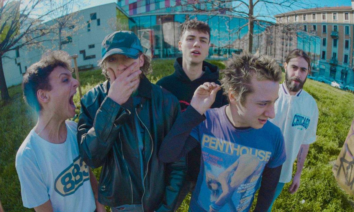 "Assicurazioni sanitarie" è il nuovo singolo degli Allerta!