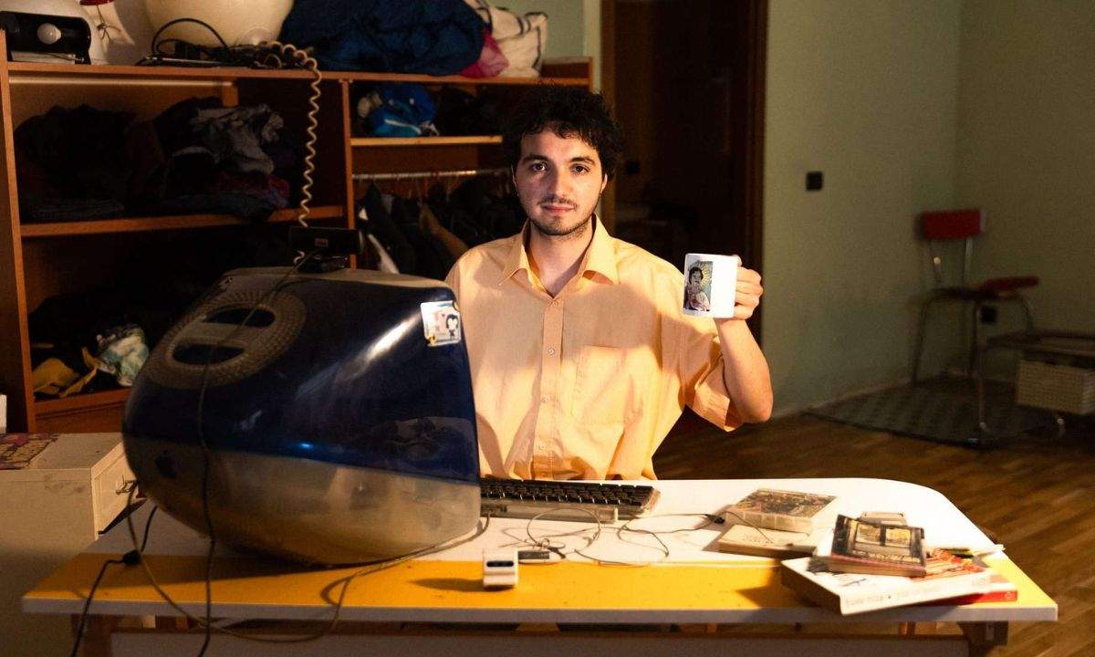 Mazzariello significato del testo di Per Un Milione di Euro