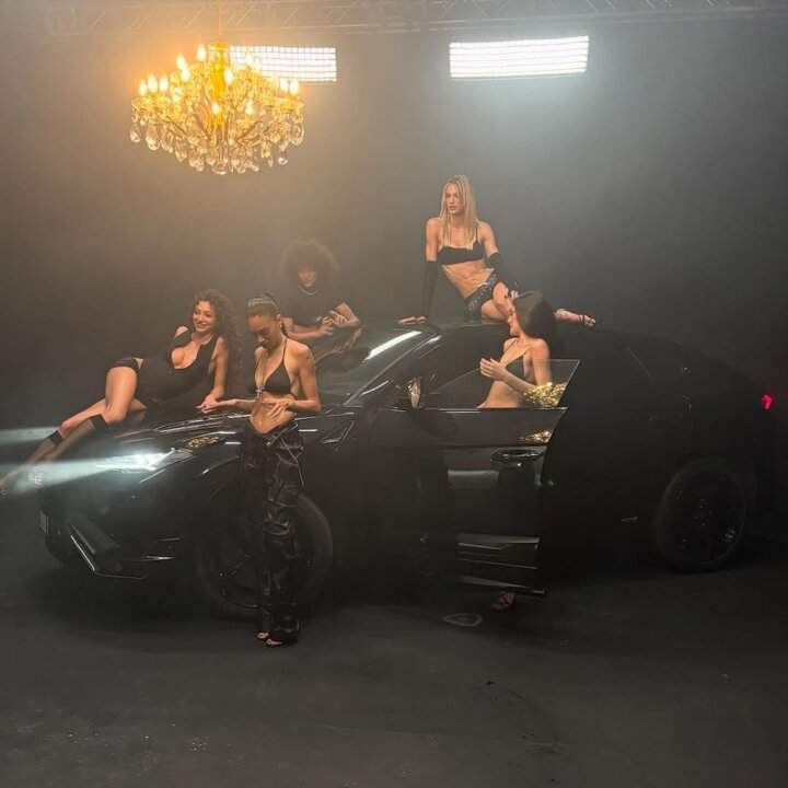 Sfera Ebbasta Elodie singolo estivo 2025