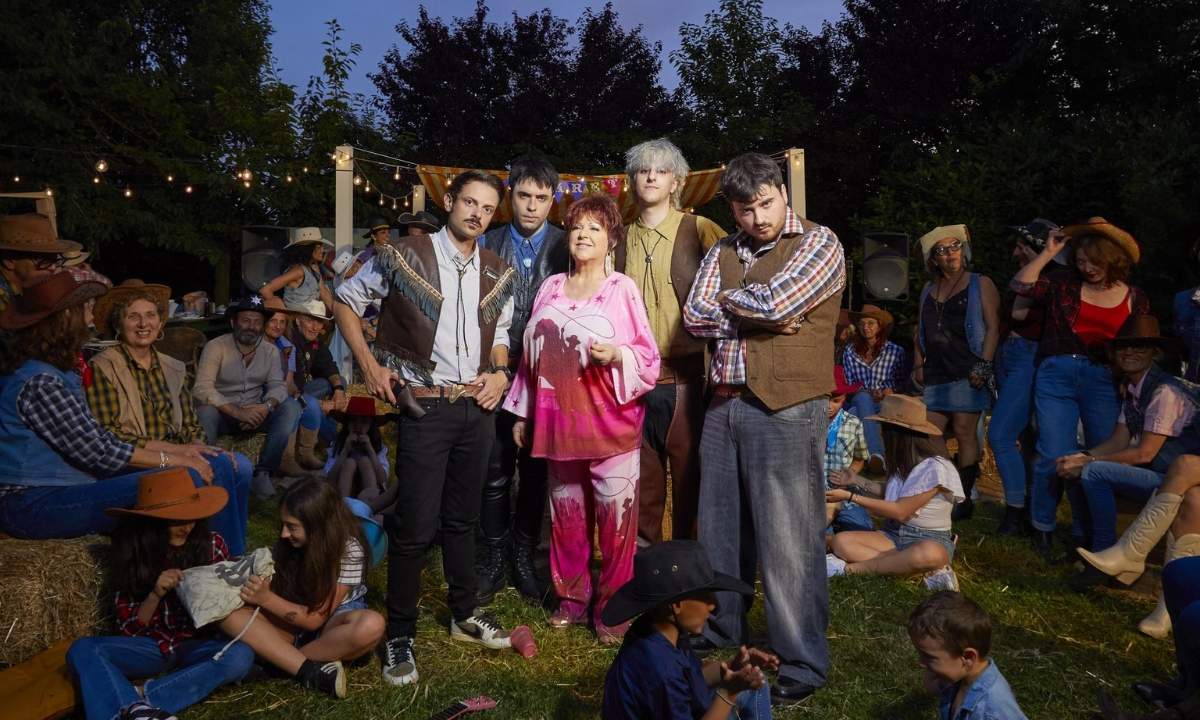 Orietta Berti canta Cabaret con Rovazzi e FUCKYOURCLIQUE