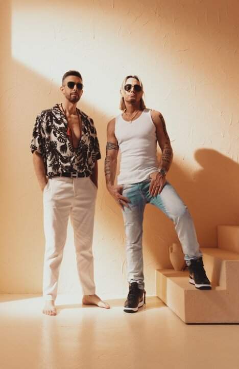 I Gemelli Diversi pubblicano "1993"