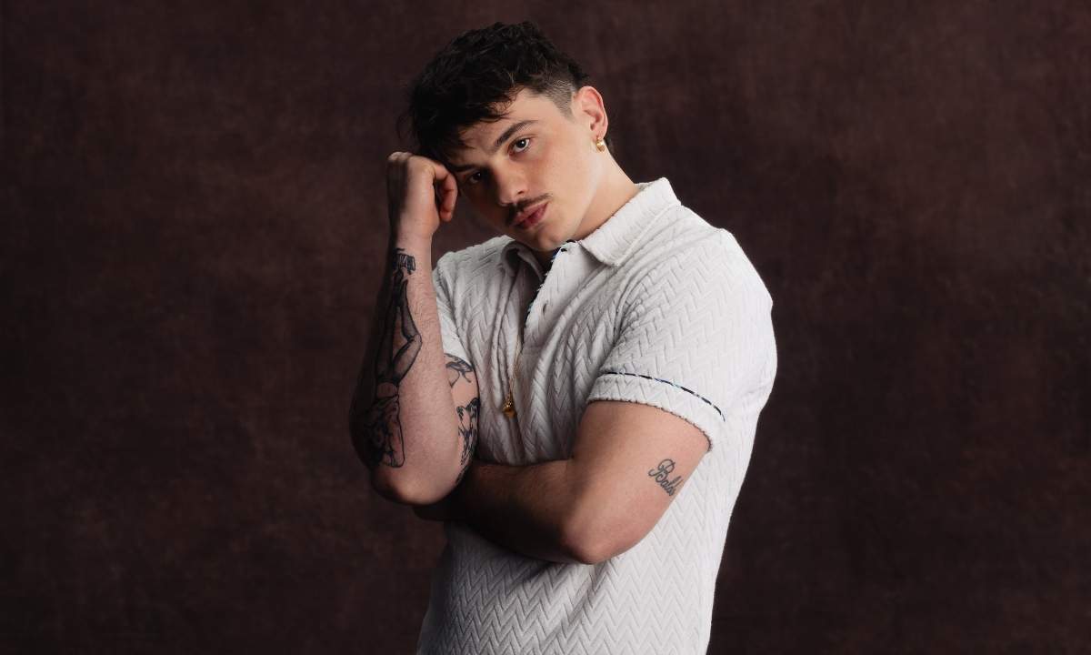 Olly al centro delle polemiche per un video a tavola e il successo di Tutta vita