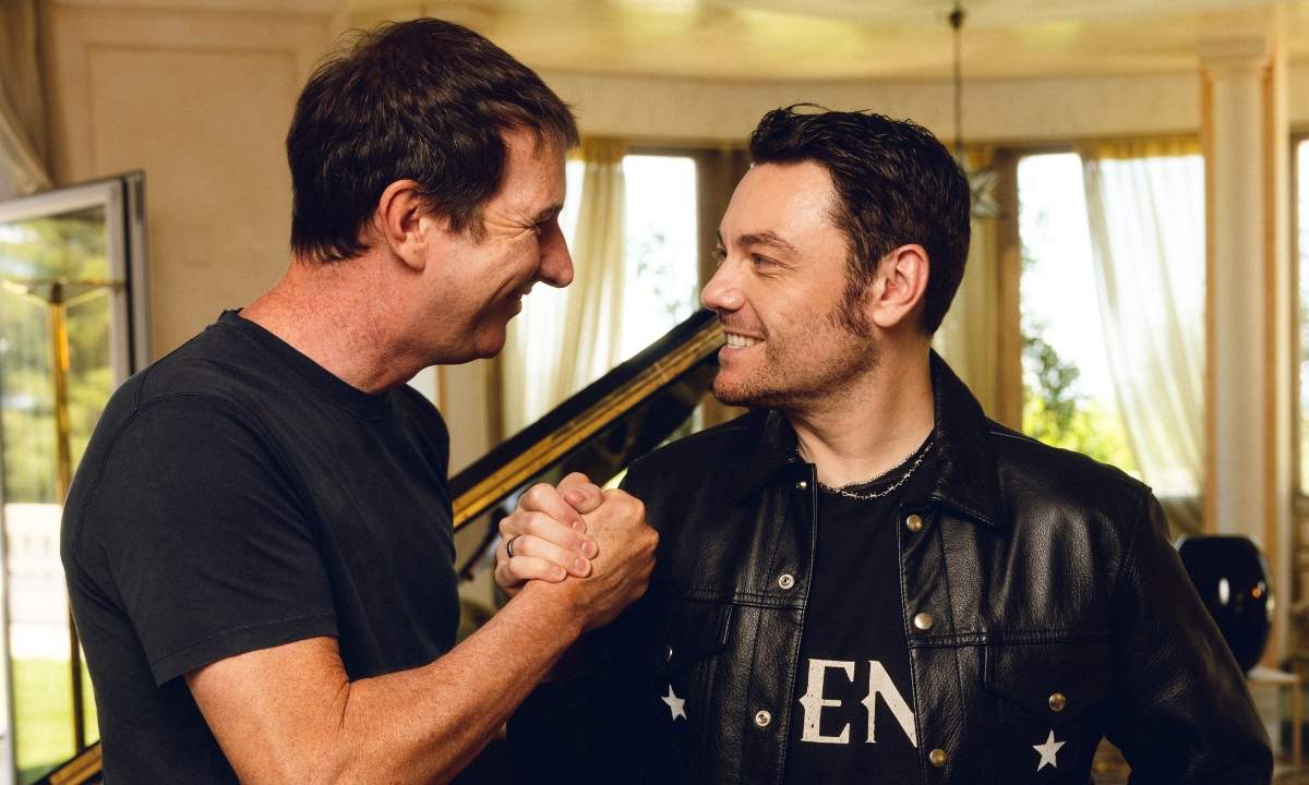 Tiziano Ferro firma con Sugar Music