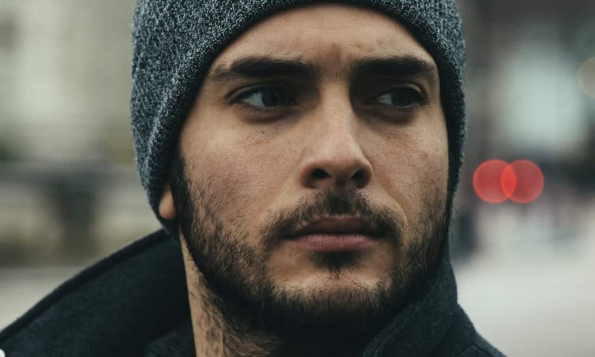 Tony Maiello, cantautore italiano, oggi autore per grandi nomi come Laura Pausini