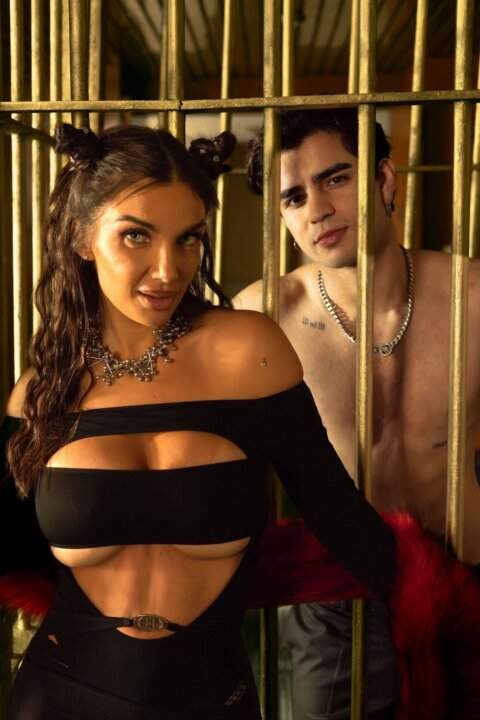 Elettra Lamborghini pubblica il brano "Miaw Wau"