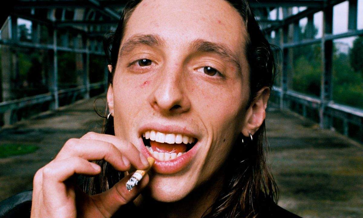 Karakaz torna con il brano "Bambi"