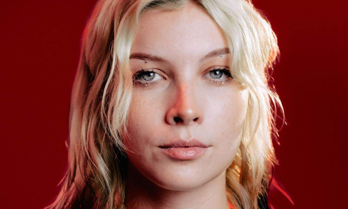 Mew significato del testo di Buia