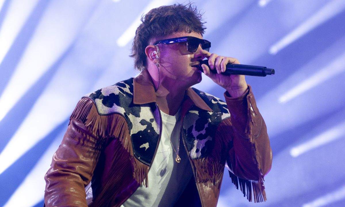 Olly: scaletta de "La Grande Festa" e annuncio di "Tutti A Casa"