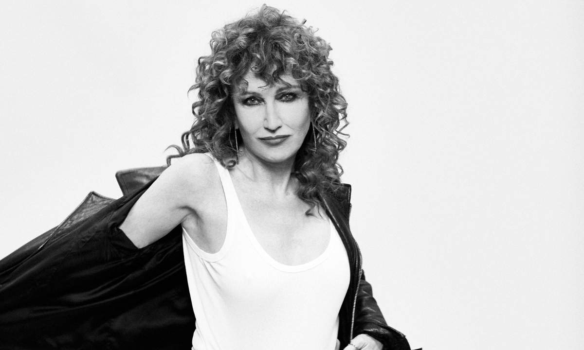 Fiorella Mannoia presenta il nuovo singolo Eroi in uscita il 3 ottobre 2025