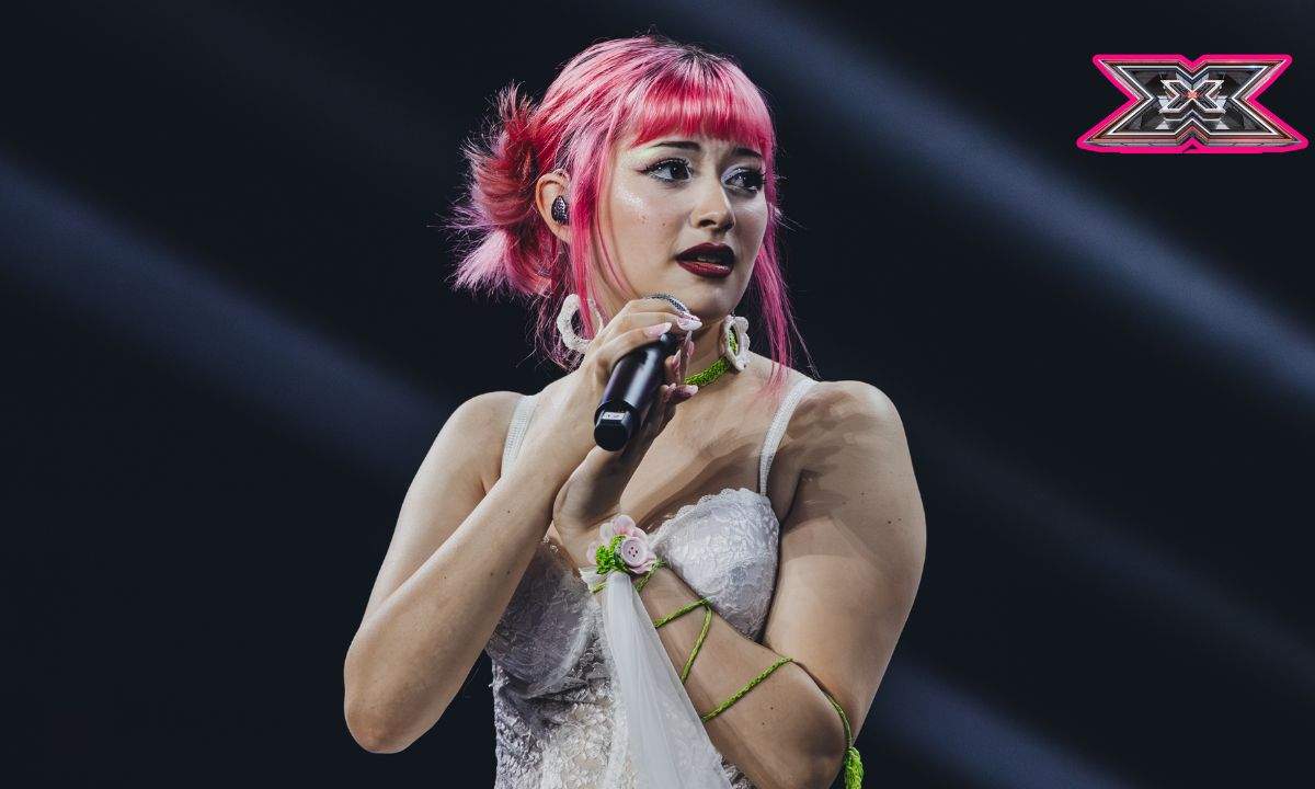 Mya De Angelis durante le Audizioni di X Factor 2025 canta Fiori rosa fiori di pesco e racconta la sua versione dell’esibizione dopo le polemiche