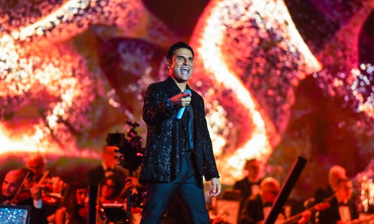 Sal Da Vinci live in Piazza del Plebiscito per “Stasera che sera! – Special Edition” (2025)