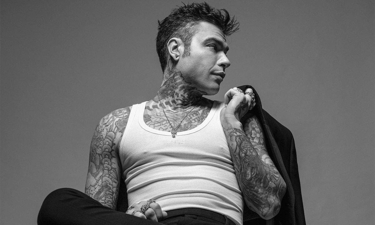 Fedez – testo con riferimenti a EsseMagazine e Sinner