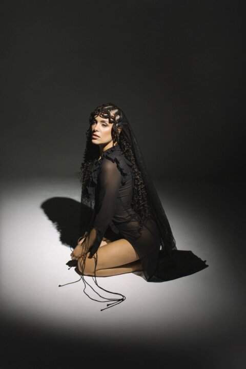 Diora Madama pubblica il disco " La morte"