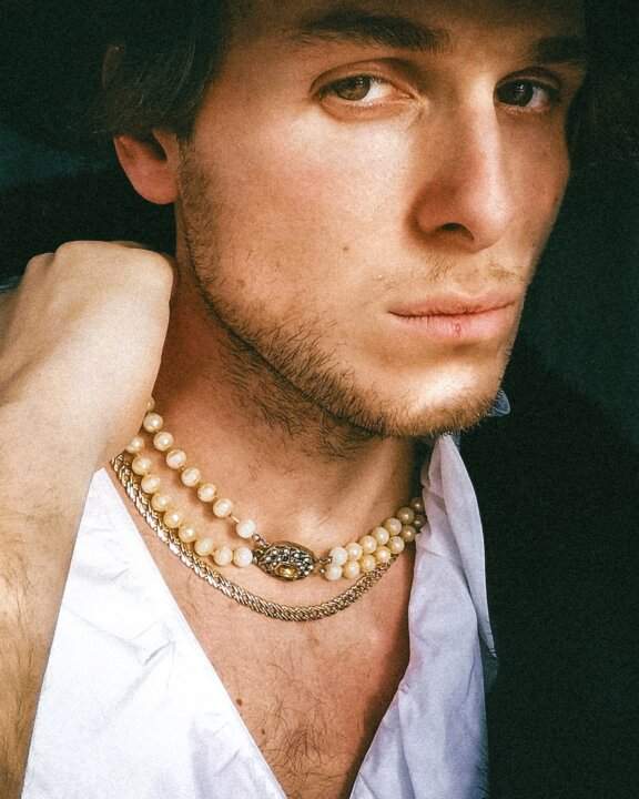 Eduardo pubblica il nuovo singolo "Ovunque cercami"