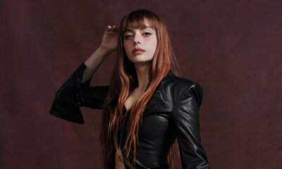 Annalisa posa per la foto di Nicholas Fols legata all’album “Ma Io Sono Fuoco” e alla videointervista di All Music Italia