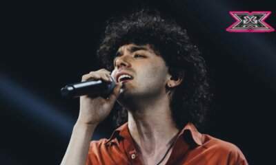 Diego Colombo (Diego Sette) canta “Zota” ai Bootcamp di X Factor 2025