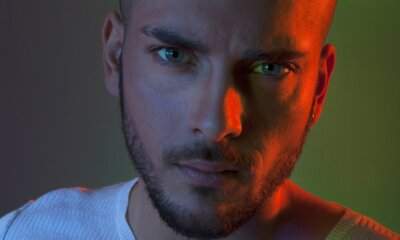 Tony Maiello durante la presentazione del singolo “Sopravvivere” scritto con i Room 9, presentato al 105 Stage. Tale & Quale Show vincitore