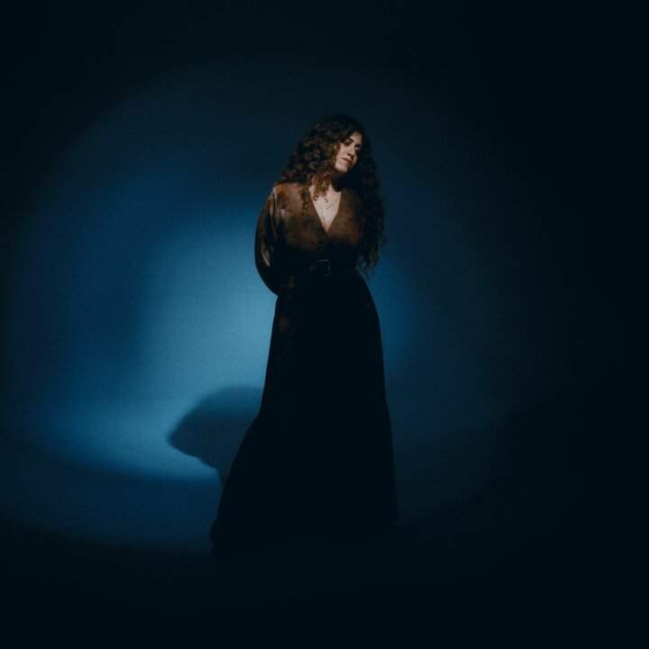 Delia Buglisi canta il suo inedito “Sicilia Bedda” a X Factor 2025, primo brano in dialetto siciliano nello show.