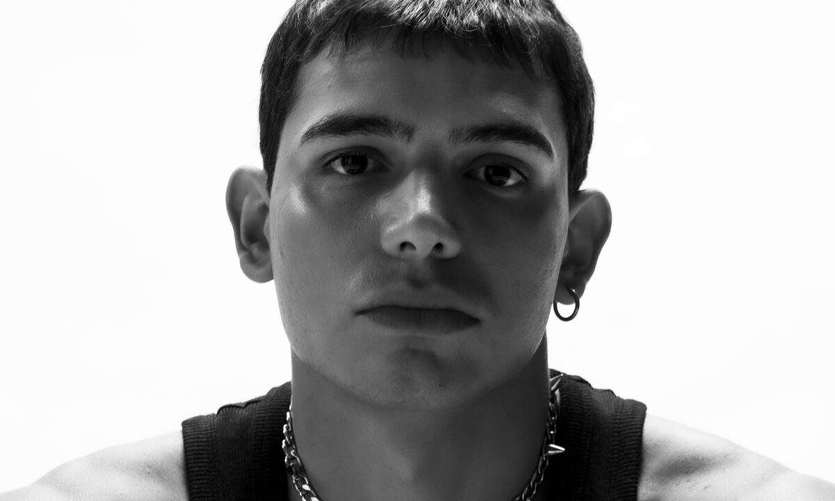 eroCaddeo durante X Factor 2025 presenta il suo inedito “Punto”