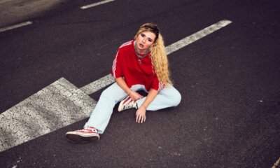 Copertina dell’album Kiss Kiss Kill Kill di Lia Moss, il nuovo progetto tra forza e vulnerabilità femminile.