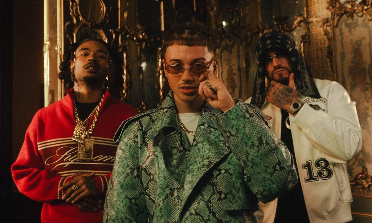 Sayf in uno scatto promozionale per il singolo “Money” con Artie 5ive e Guè