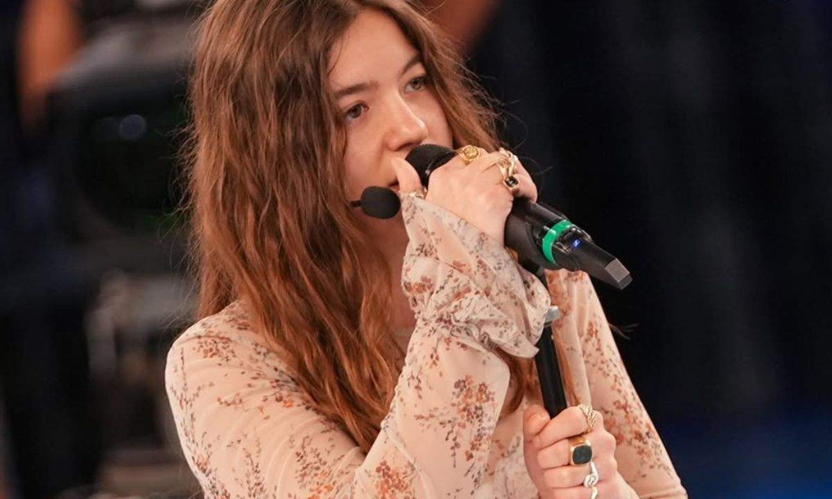 Amici 25 Elena D'Elia nuovo inedito Wanda