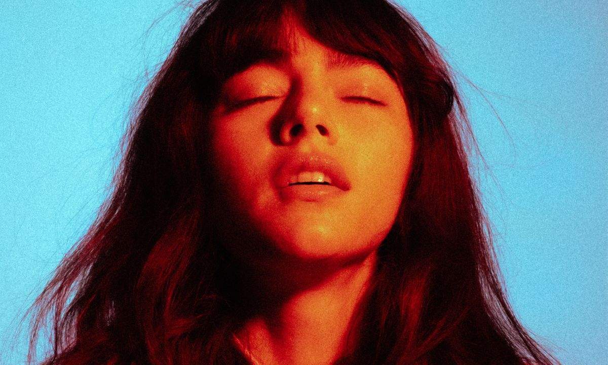 Giulia Petronio debutta col singolo Bacio alla francese