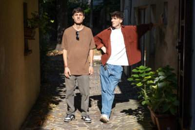 Dellai: il duo formato da Luca e Matteo Dellai posa per il nuovo album Nonostante tutto in uscita il 9 gennaio.