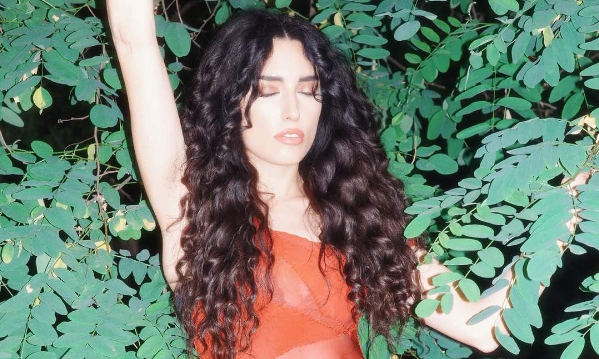 La Niña, cantautrice BMG, approfondimento sulla scelta di non partecipare a Sanremo 2026.