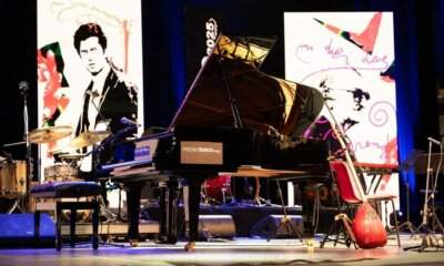 Malika Ayane conduce il Premio Tenco 2025 sul palco del Teatro Ariston