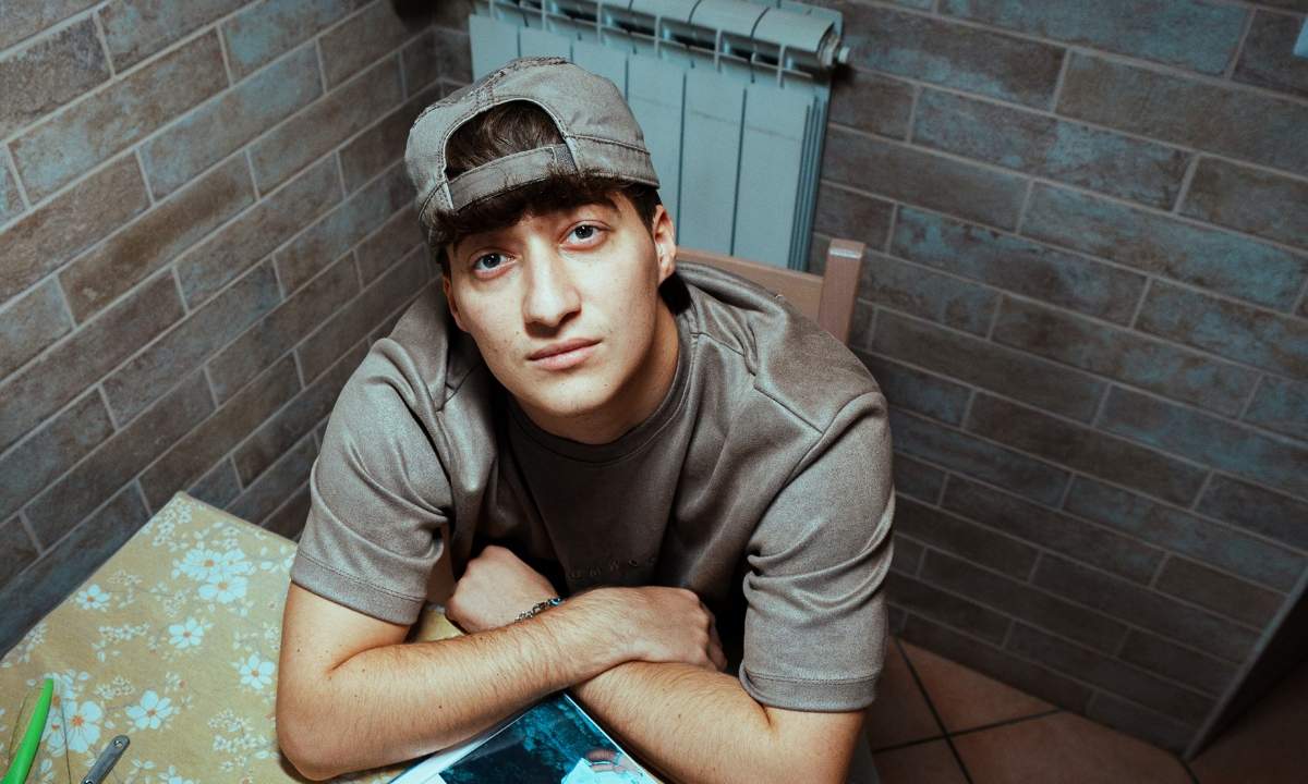 singolo “Facevo per tre” di Vybes