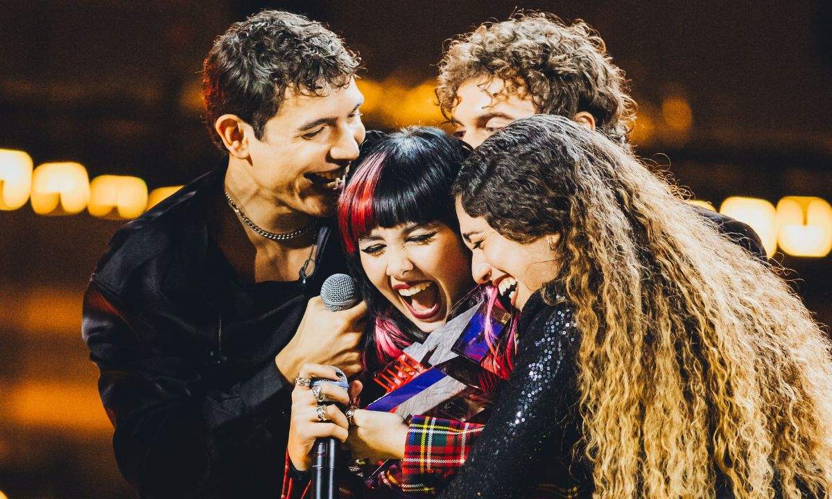 I finalisti di X Factor 2025 durante la proclamazione della vincitrice