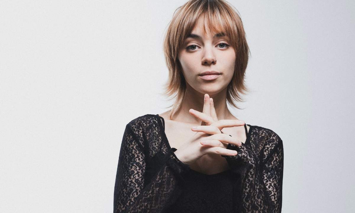 Casadilego ritratta dal fotografo Alberto D'Andrea per il lancio del primo album.