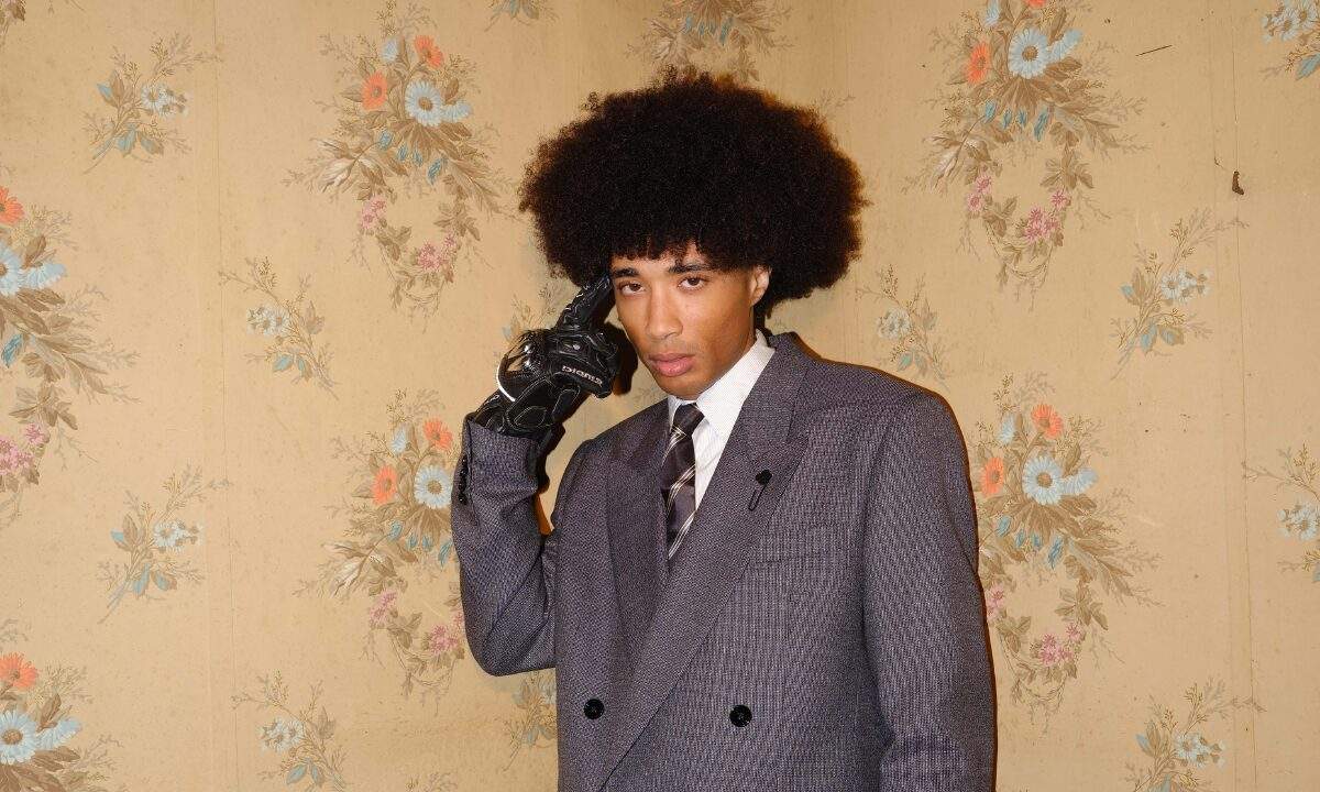 Fresh Mula protagonista su COLORSxSTUDIOS con la performance di “Samuel L Jackson / We Have A Dream”