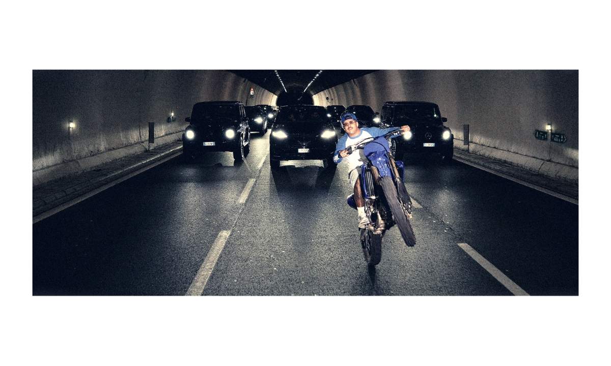 Geolier festeggia il successo del nuovo album Tutto è possibile