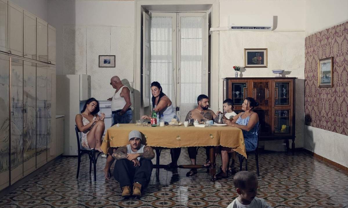 Geolier domina la classifica Spotify Italia con l'album Tutto è possibile