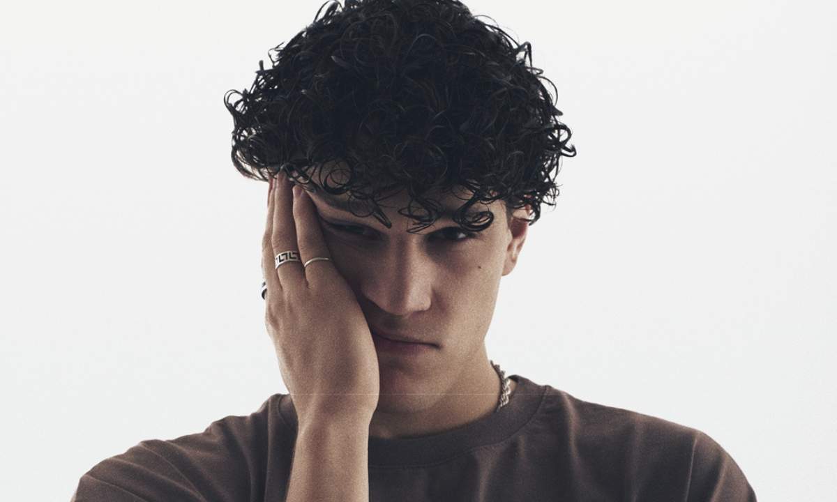 Nicolò Filippucci annuncia il concerto ai Magazzini Generali