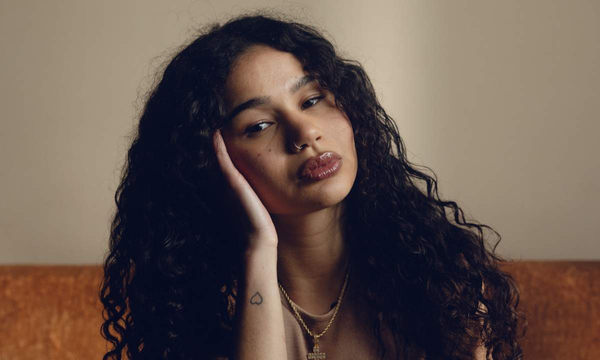 Lorenzza annuncia l’EP A Loren2za