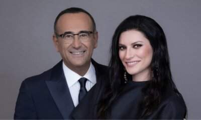 Carlo Conti sul palco dell'Ariston durante la prima serata di Sanremo 2026