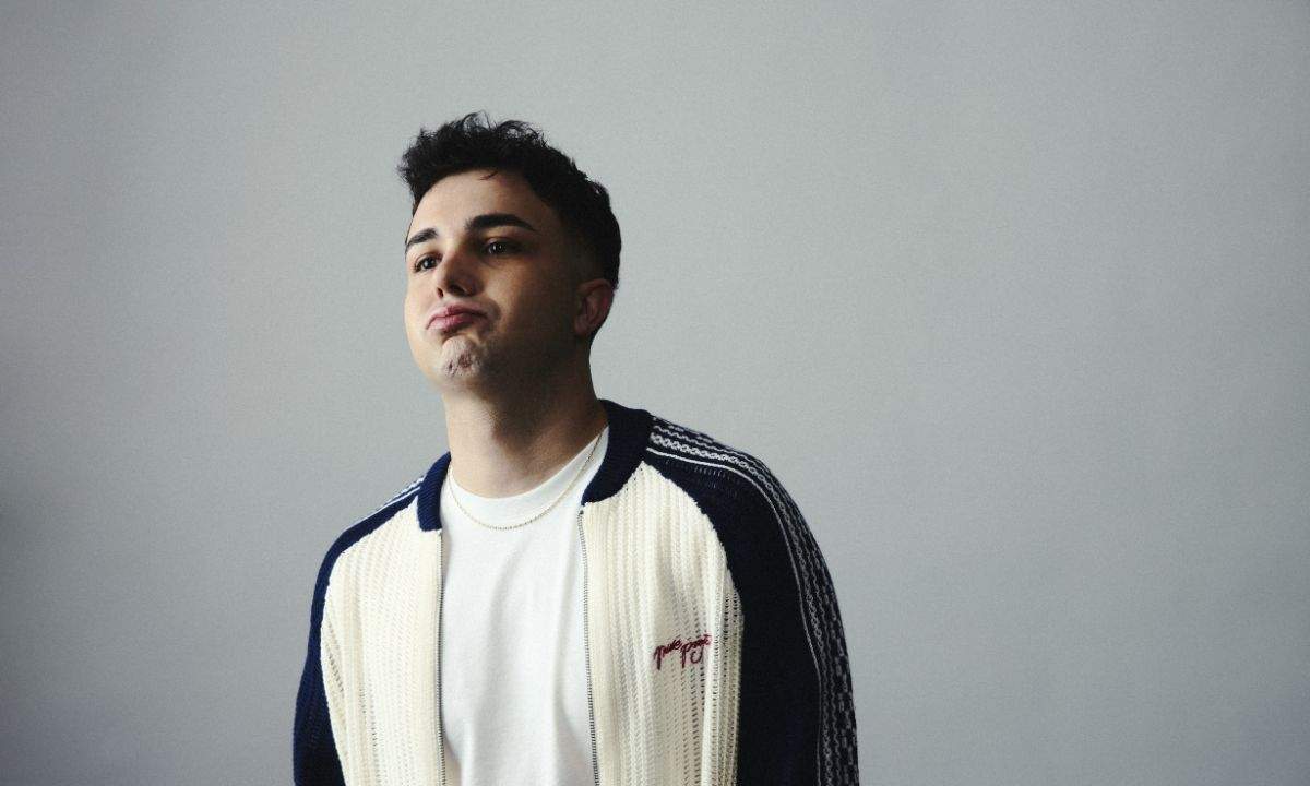 Juli primo album Solito Cinema