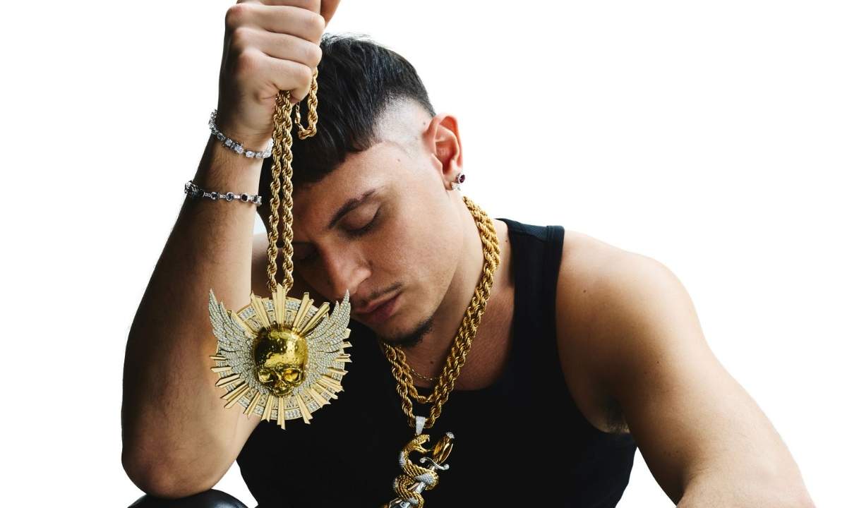 Nerissima Serpe, rapper italiano, annuncia il nuovo album Nerissima