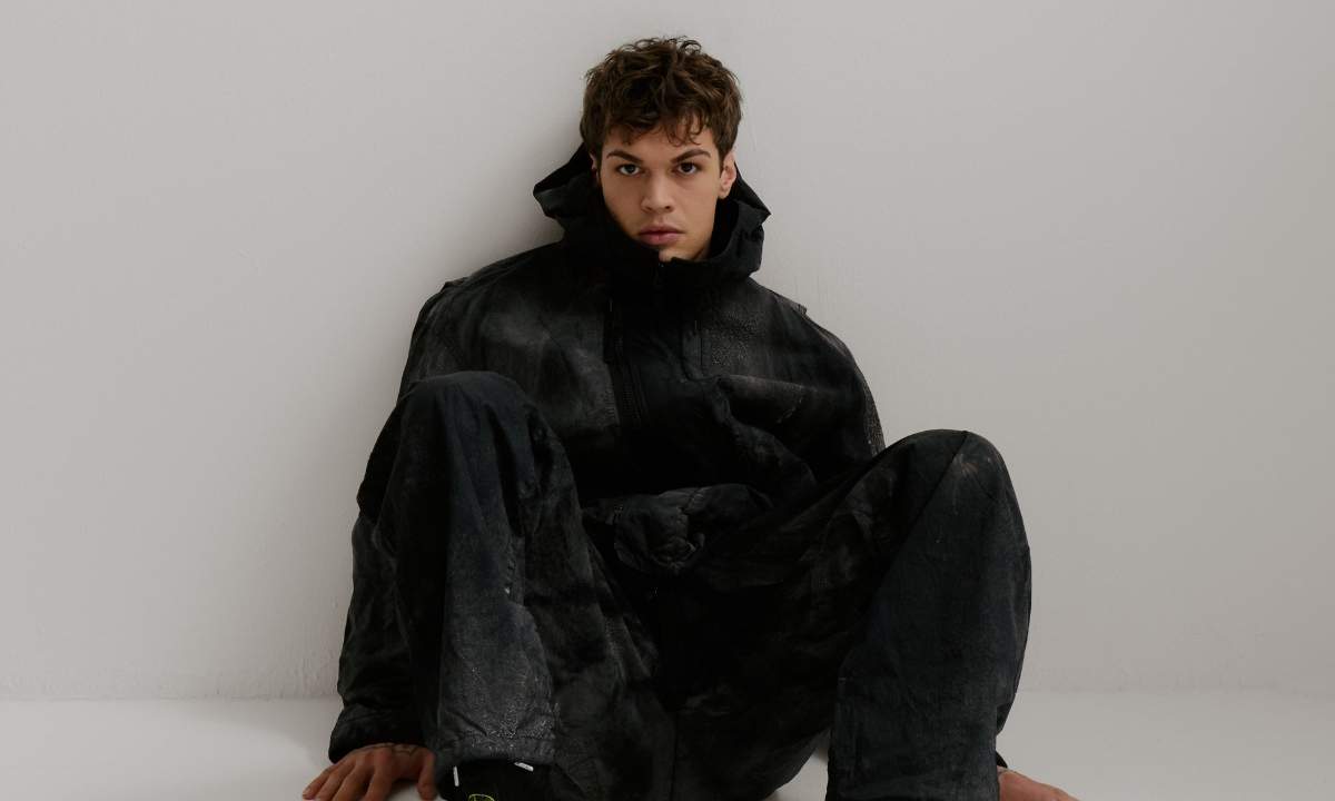 Blanco in una foto di Federico Earth condivisa per l’annuncio dell’album Ma’