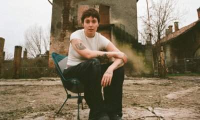 Madame in una foto promozionale per l'album "DISINCANTO". Ok è il nuovo singolo