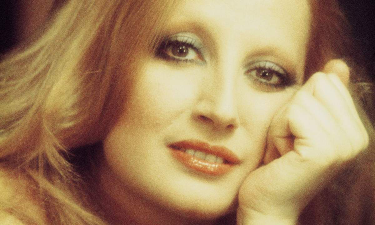 Mina, autrice della cover "A costo di morire" per l'omaggio a Giorgio Armani