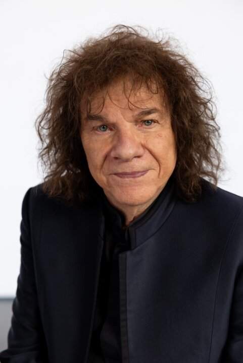 Riccardo Cocciante durante la round table di presentazione dell’album Ho Vent’Anni Con Te