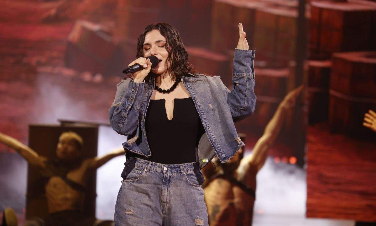 Cate Lumina, testo e significato dell'inedito Noche Paraíso, presentato ad Amici 25